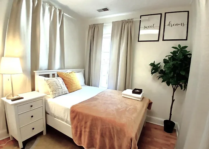 Glorious Room In Washinton Dc